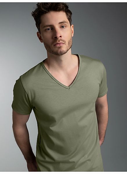 Trigema T-Shirt "TRIGEMA V-Shirt Slim Fit" 1 günstig online kaufen