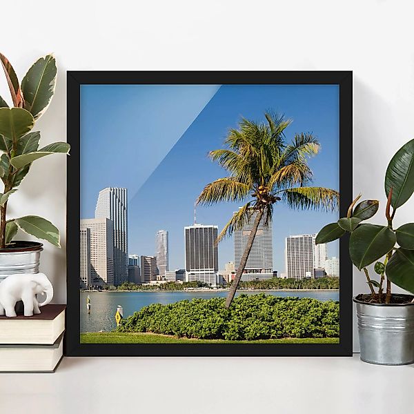 Bild mit Rahmen Architektur & Skyline - Quadrat Miami Beach Skyline günstig online kaufen