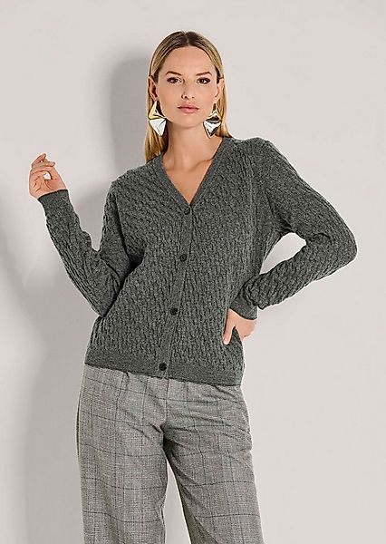 MADELEINE Strickjacke Stilvolle Maschenjacke mit Zopfmuster Strickjacke mit günstig online kaufen