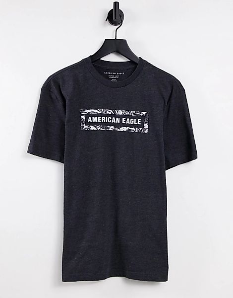 American Eagle – T-Shirt mit Logoprint auf der Brust in Anthrazit-Grau günstig online kaufen