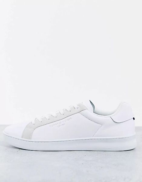 Tommy Hilfiger – Court – Sneaker aus Leder in Weiß mit Cupsole und kleinem günstig online kaufen