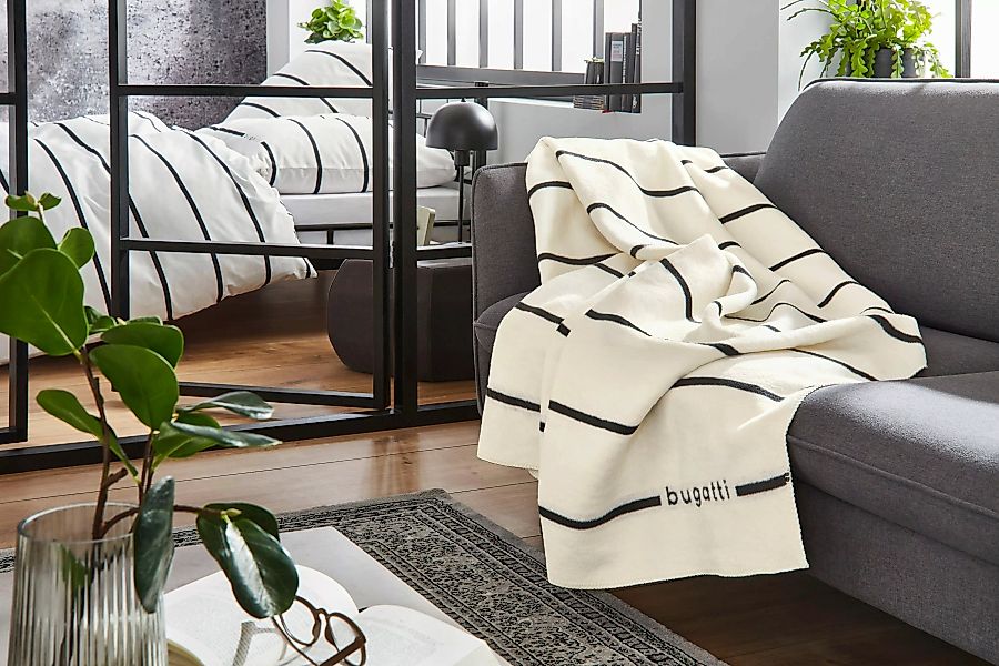 Wohndecke, bugatti, mit filigranen Streifen, Kuscheldecke günstig online kaufen