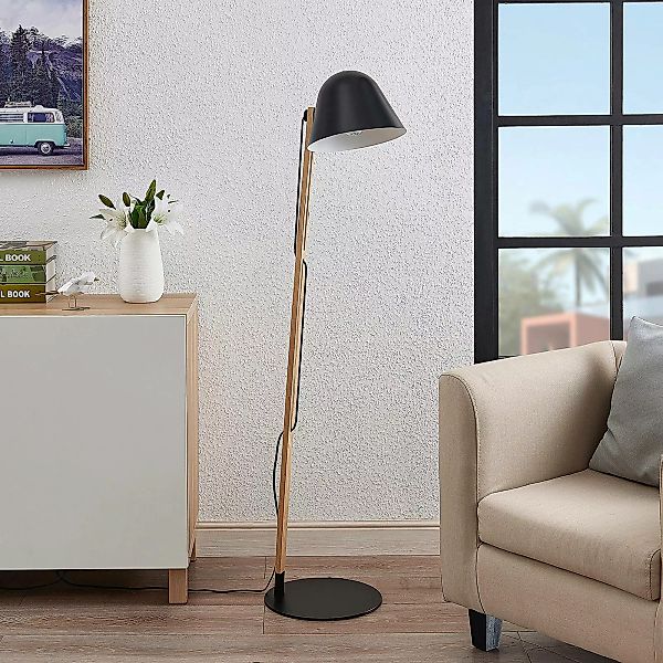 Lindby Tetja Stehlampe mit Holzstange, schwarz günstig online kaufen