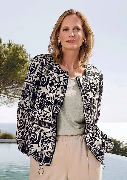 GOLDNER Kurzjacke "Kurzgröße Satinjacke mit Aztekenmuster" Kordelzug am Sau günstig online kaufen