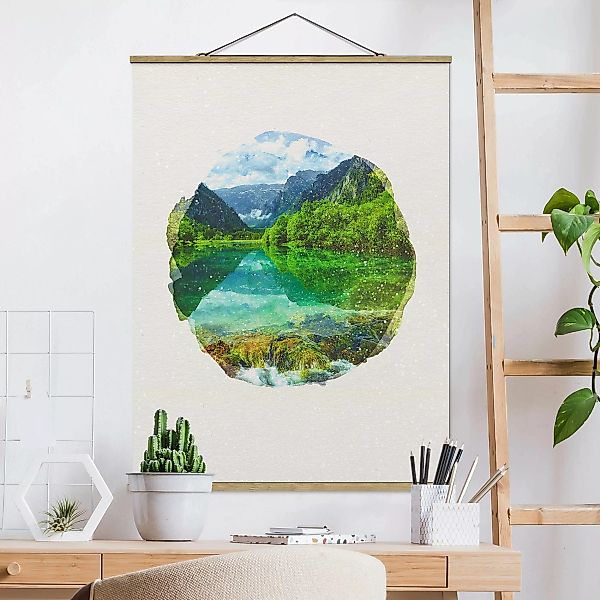 Stoffbild Berge mit Posterleisten - Hochformat Wasserfarben - Bergsee mit S günstig online kaufen