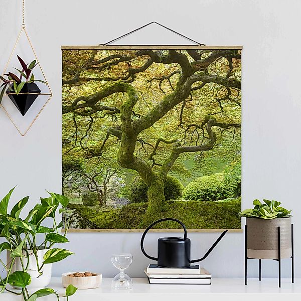 Stoffbild Landschaft mit Posterleisten - Quadrat Grüner Japanischer Garten günstig online kaufen