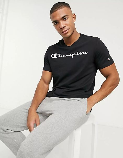 Champion – Schwarzes T-Shirt mit großem Logo günstig online kaufen