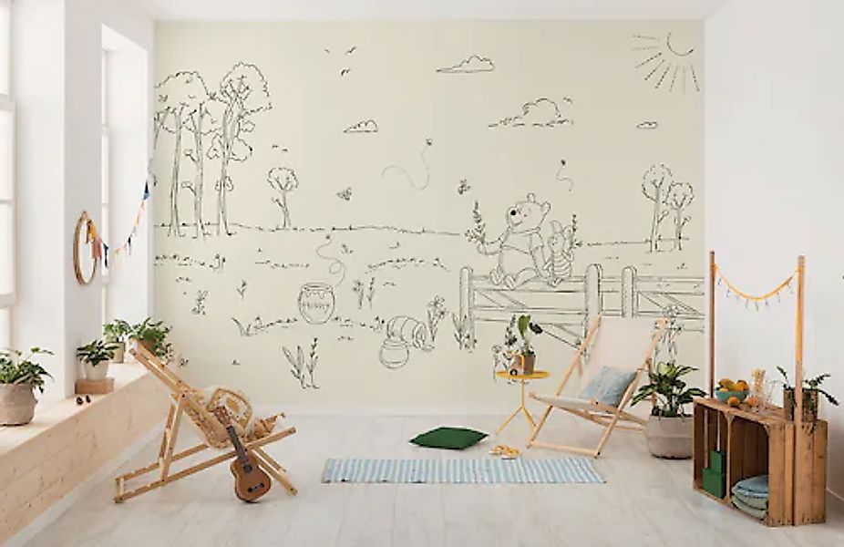 Komar Vlies Fototapete Disney Winnie the Pooh Bee At One With Nature Beige günstig online kaufen