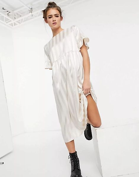 Lola May – Langes Hängerkleid aus cremefarbenem Satin mit Streifen-Weiß günstig online kaufen