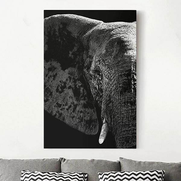 Leinwandbild - Hochformat Afrikanischer Elefant schwarz-weiß günstig online kaufen