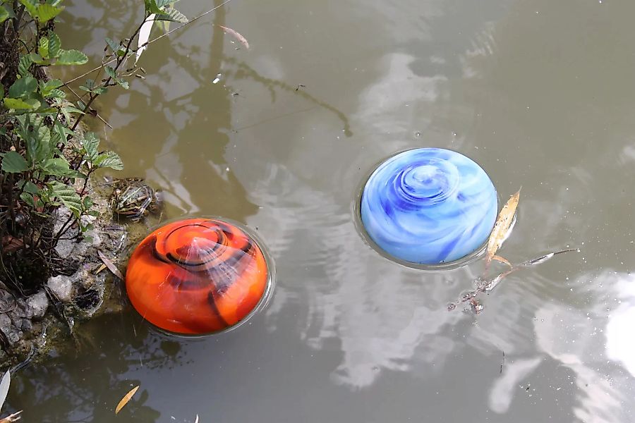 Schwimmkegel Gartenteich Wasserbecken Insel Dekoration Glas Handmade 14cm g günstig online kaufen