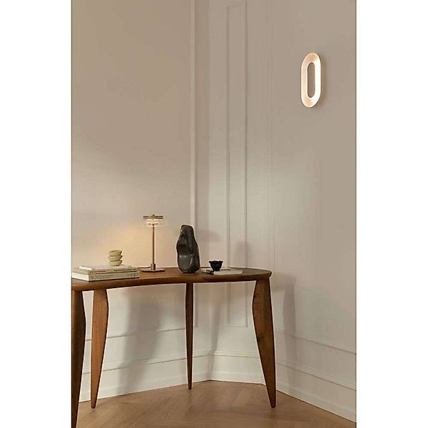 Nuura LED-Wandlampe Sasi, Höhe 29 cm, messingfarben, Metall günstig online kaufen