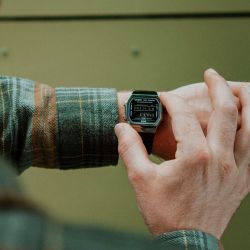 CASIO Digitaluhr Armbanduhr Vintage mit Schrittzähler günstig online kaufen