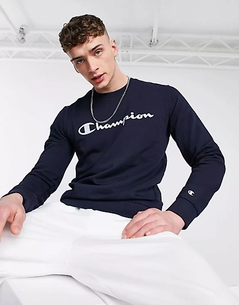 Champion – Sweatshirt mit großem Schriftzuglogo auf der Brust in Marineblau günstig online kaufen