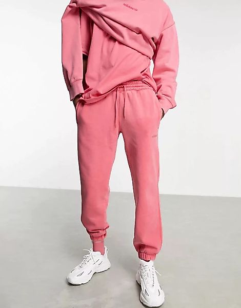 adidas Originals – Premium Sweats – Überfärbte Jogginghose in Hazy-Rosa günstig online kaufen