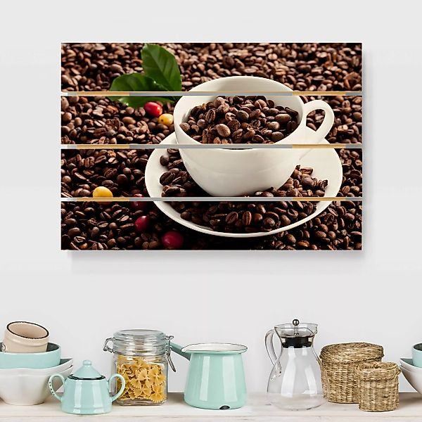 Holzbild Plankenoptik Küche - Querformat Kaffeetasse mit gerösteten Kaffeeb günstig online kaufen
