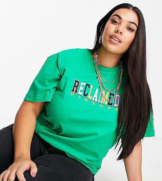 Reclaimed Vintage Inspired Plus – T-Shirt in Grün mit Logo günstig online kaufen