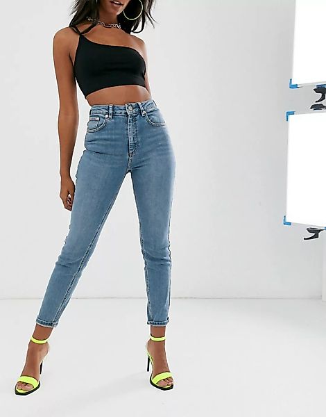 ASOS DESIGN – Farleigh – Schmale Mom-Jeans mit hoher Taille und Zierrissen günstig online kaufen