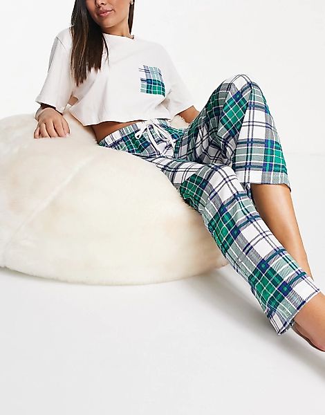 Miss Selfridge – Pyjama aus Jersey mit kastigem T-Shirt und karierter Hose- günstig online kaufen