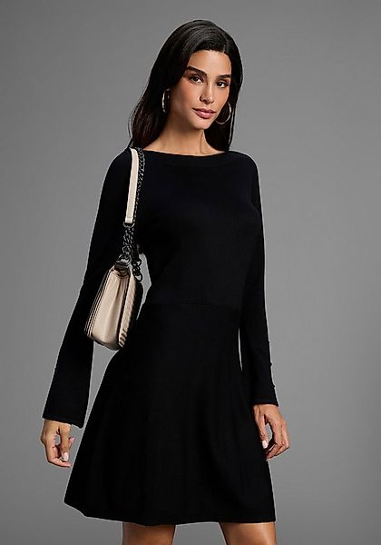 Laura Scott Strickkleid in ausgestellter Mini-Form mit Zierknöpfen - NEUE K günstig online kaufen