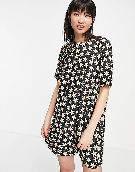 Urban Threads – T-Shirt-Kleid mit Gänseblümchenprint-Schwarz günstig online kaufen