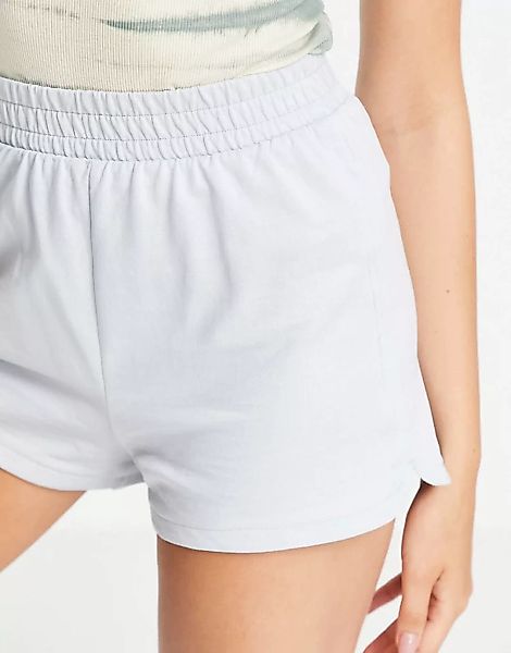Monki – Zoe – Shorts im Runner-Stil aus Bio-Baumwolle in Blau günstig online kaufen