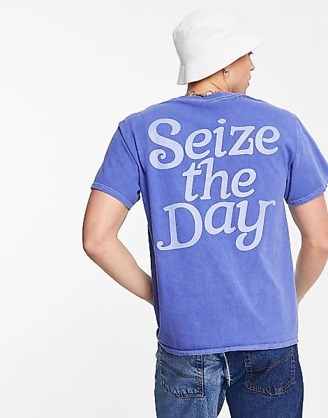 Mennace – T-Shirt in Staubblau mit Slogan-Print am Rücken günstig online kaufen