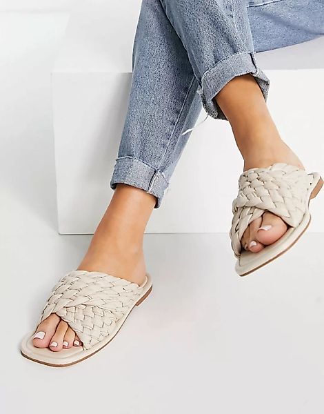 ASOS DESIGN – Flashback – Mule-Sandalen mit geflochtenem Design in gebroche günstig online kaufen