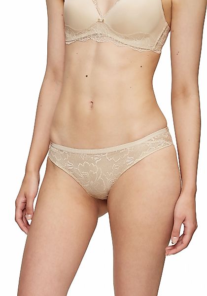 Triumph Brasilslip "Amourette Charm", florale Stretch-Spitze, hüftig geschn günstig online kaufen