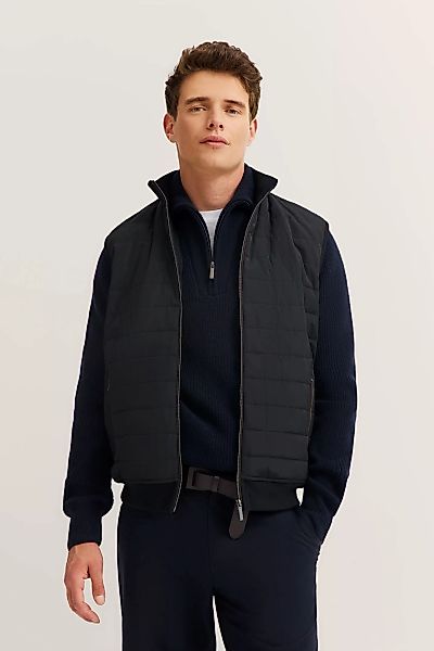 bugatti Steppweste "Regular Fit", mit Reißverschluss und aus einem Baumwoll günstig online kaufen
