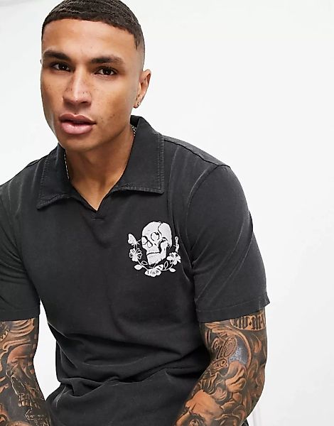 Bolongaro Trevor – Polohemd mit Totenkopf- und Mottenmotiv-Schwarz günstig online kaufen