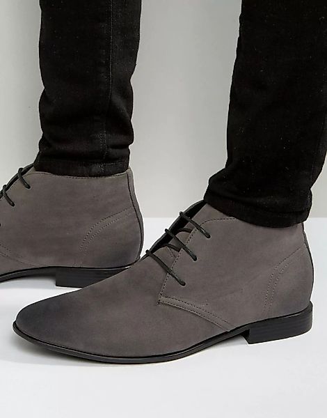 ASOS DESIGN – Chukka-Stiefel aus grauem Wildlederimitat günstig online kaufen