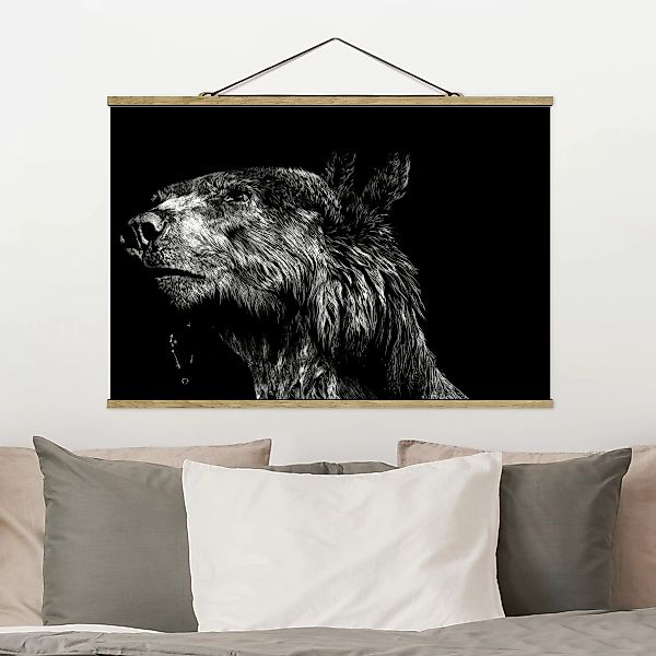 Stoffbild Tiere mit Posterleisten - Querformat Bär vor Schwarz günstig online kaufen