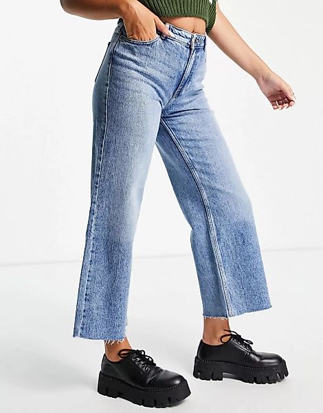 Only – Sonny – Jeans in mittelblauer Waschung mit hohem Bund und weitem Bei günstig online kaufen