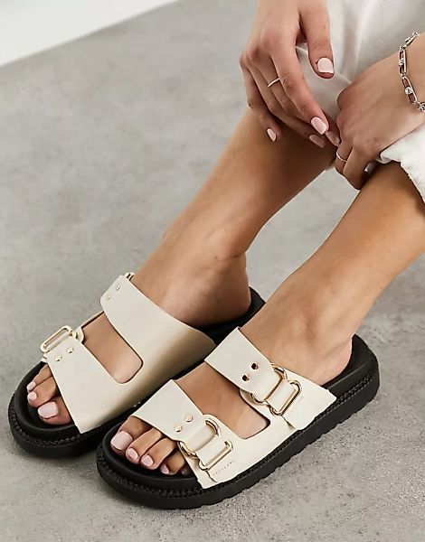 New Look – Flache Sandalen mit zwei Schnallen und dicker Sohle in gebrochen günstig online kaufen