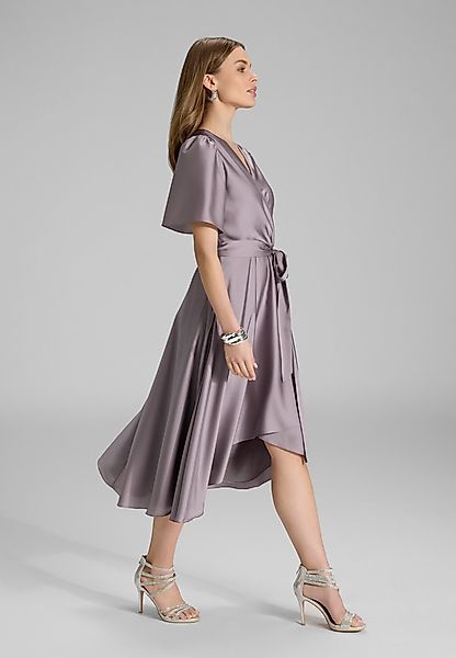 SWING Cocktailkleid Taillierter Schnitt mit fließendem günstig online kaufen