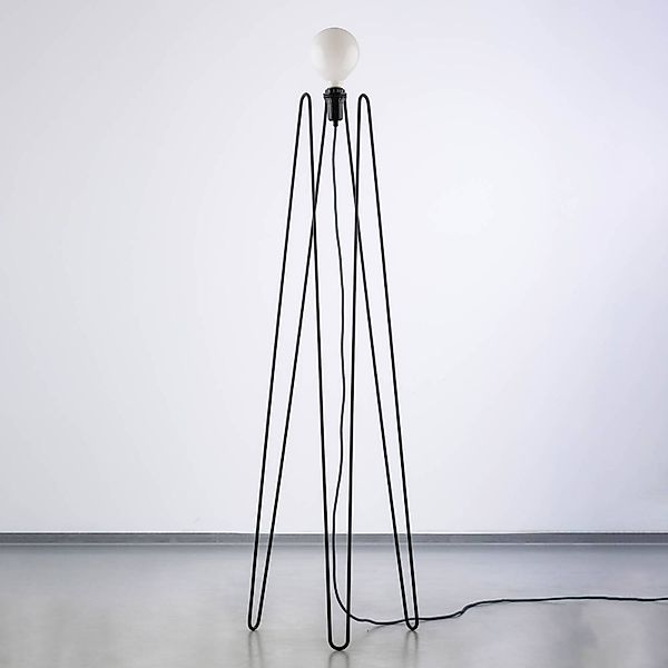 GRUPA Model M2 LED-Stehlampe schwarz Kabel schwarz günstig online kaufen
