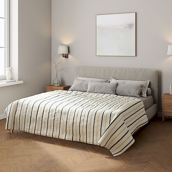 Tagesdecke mit Streifen-Steppung, creme- blau gestreift, Avinon (129-66) günstig online kaufen