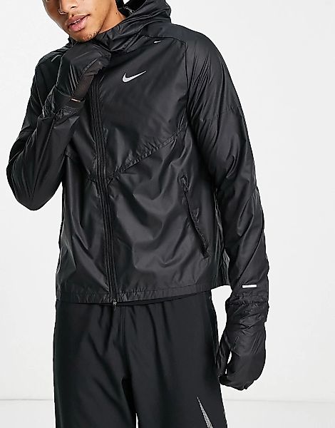 Nike Running – Shieldrunner – Wasserabweisende Jacke in Schwarz günstig online kaufen