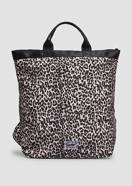 s.Oliver Rucksack Tasche, Rucksack aus Nylon mit Animal-Muster und Label-Pa günstig online kaufen