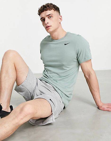 Nike Training – Dri-FIT – T-Shirt in Minzgrün mit Rundhalsausschnitt günstig online kaufen