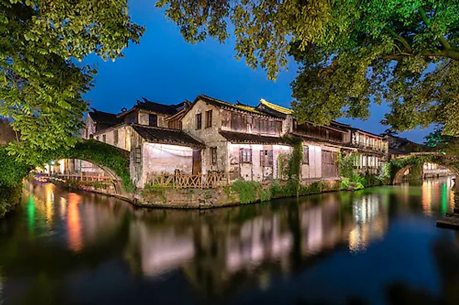 Papermoon Fototapete »Fluss in Stadt« günstig online kaufen