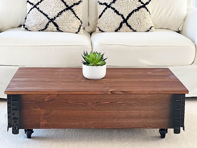 Truhentisch dunkelbraun Couchtisch Vintage Optik auf Rollen günstig online kaufen