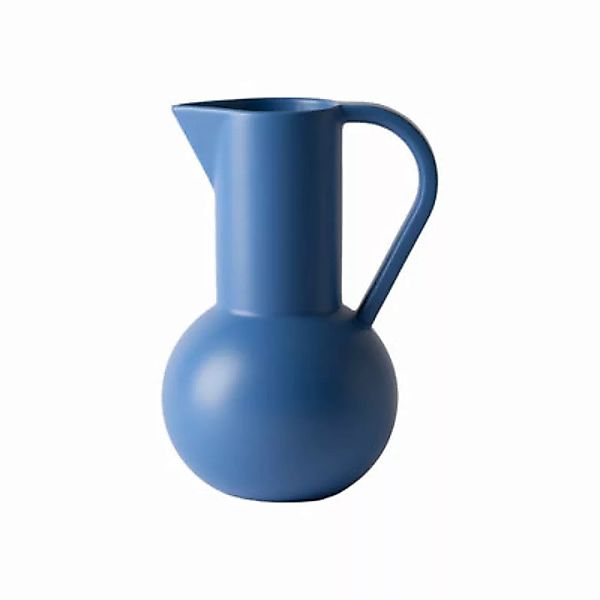 Karaffe Strøm Medium keramik blau / 1,5 L - H 24 cm - Handgefertigt - raawi günstig online kaufen