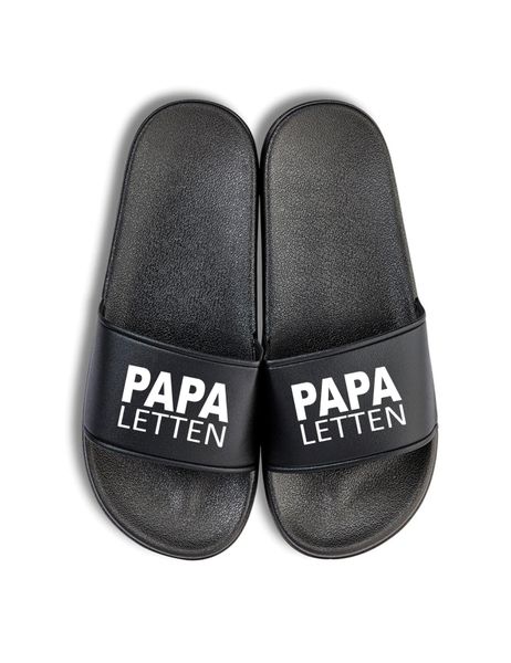 Youth Designz Herren Badelatschen "Papa Letten" günstig online kaufen