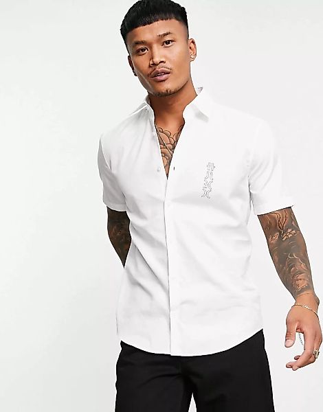 HUGO – Ermino – Kurzärmliges Hemd in Weiß mit schmalem Schnitt und abgesetz günstig online kaufen