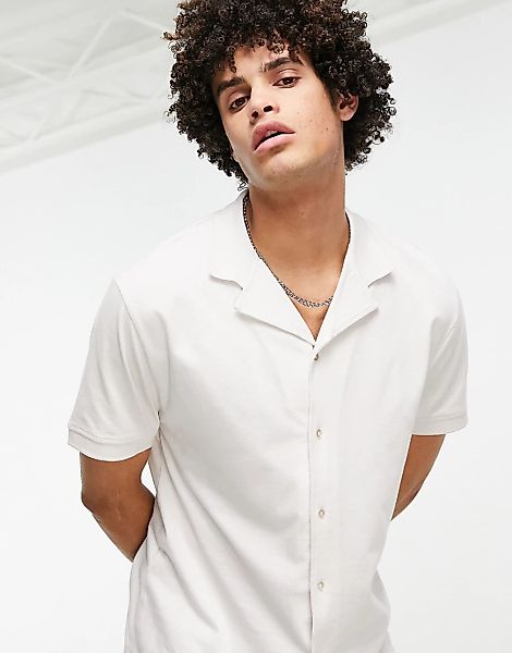 ASOS DESIGN – Legeres Hemd aus Jersey in gebrochenem Weiß günstig online kaufen