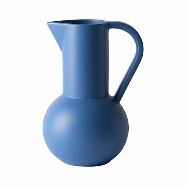 Karaffe Strøm Large keramik blau / 3 L - H 28 cm - Handgefertigt - raawii - günstig online kaufen