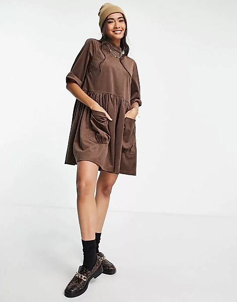 Urban Threads – Oversize-Hängerkleid aus Cord in Schokoladenbraun günstig online kaufen