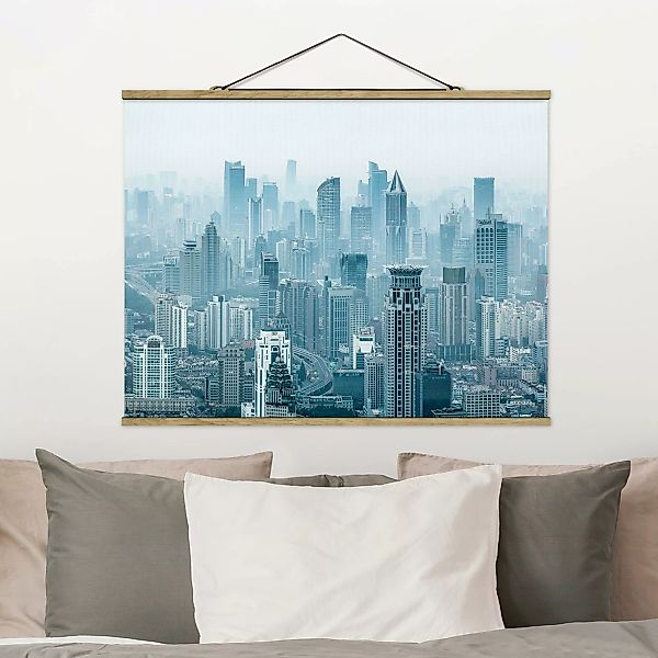 Stoffbild mit Posterleisten Kühles Shanghai günstig online kaufen